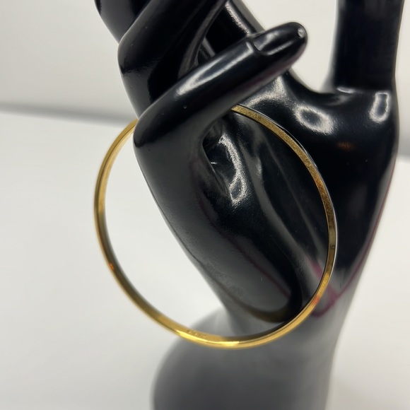 Black Gold Tone Crown Trifari Bracelet Bangle - Picture 9 of 12